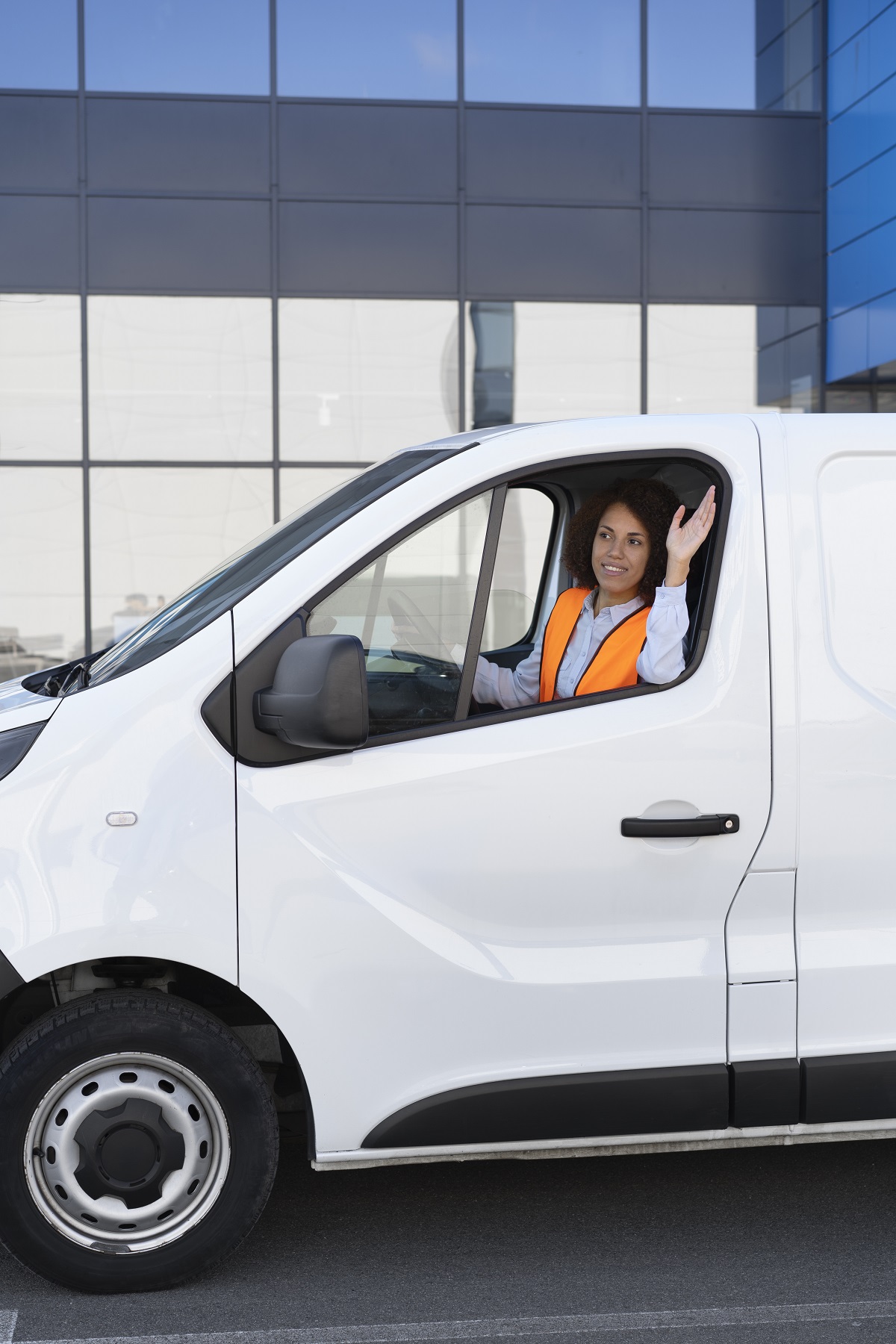 Moving with Ease The Benefits of Commercial Van Rentals